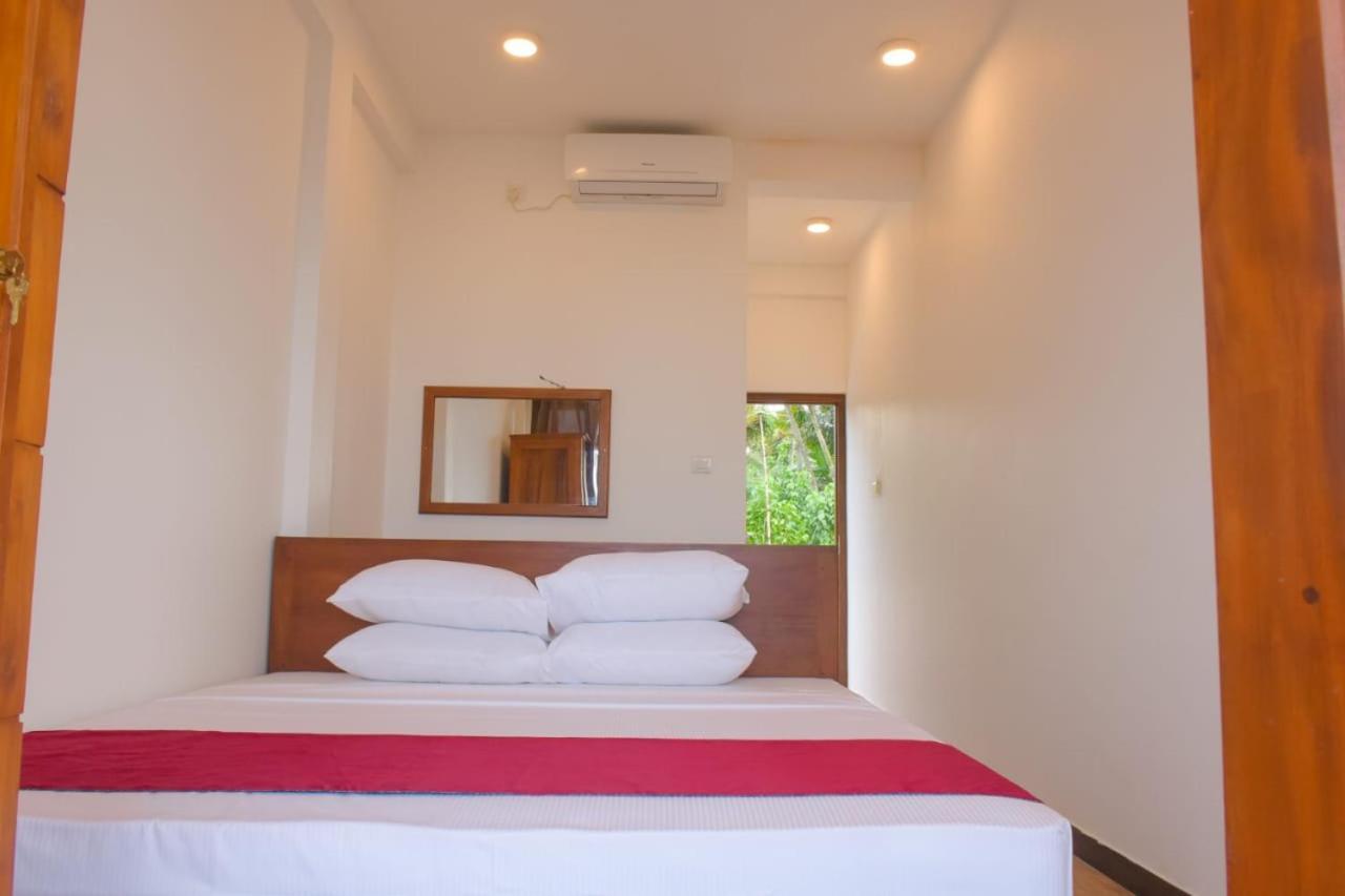 Ocean Breeze Villa Matara Bilik gambar