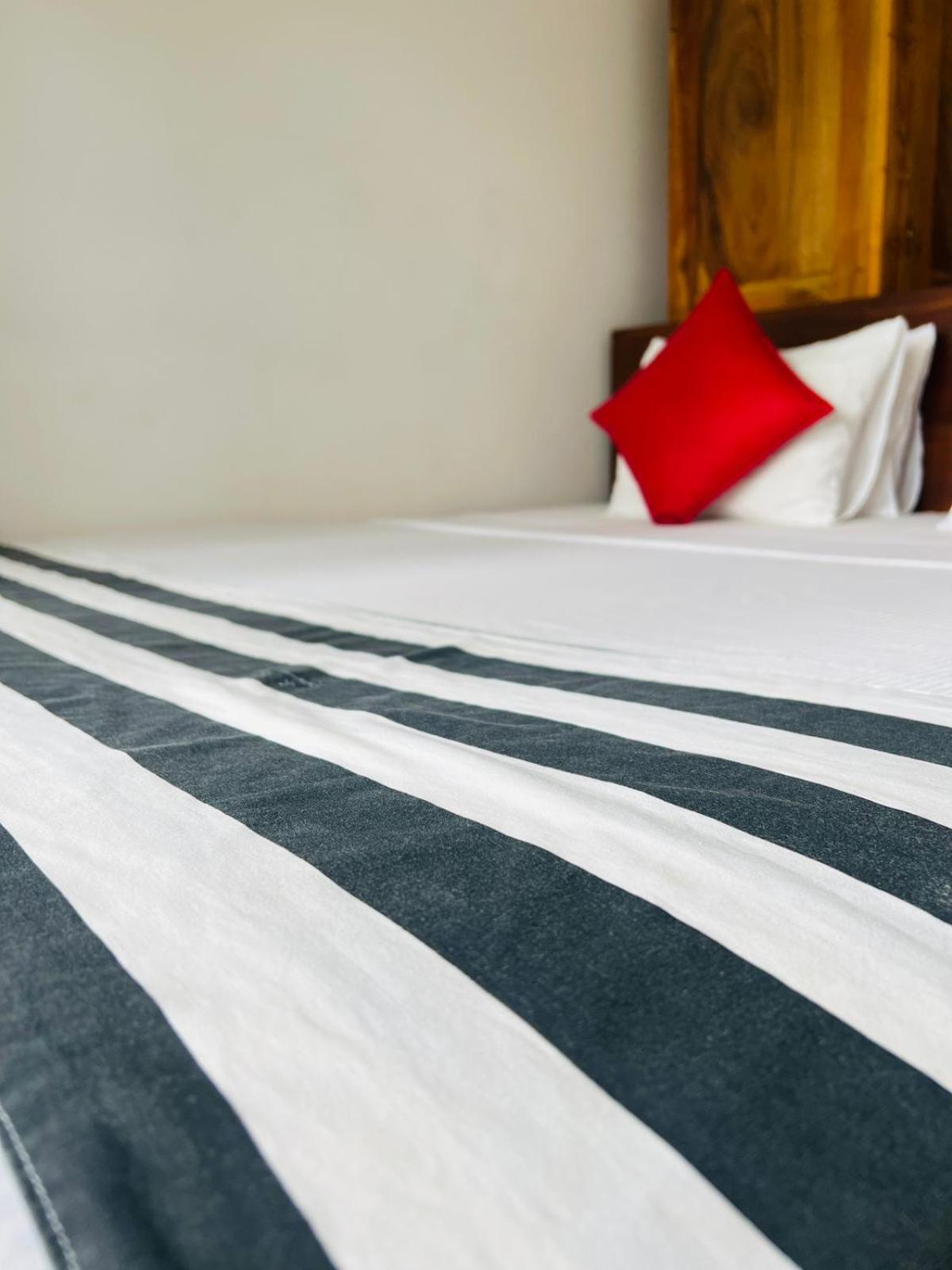 Ocean Breeze Villa Matara Bilik gambar