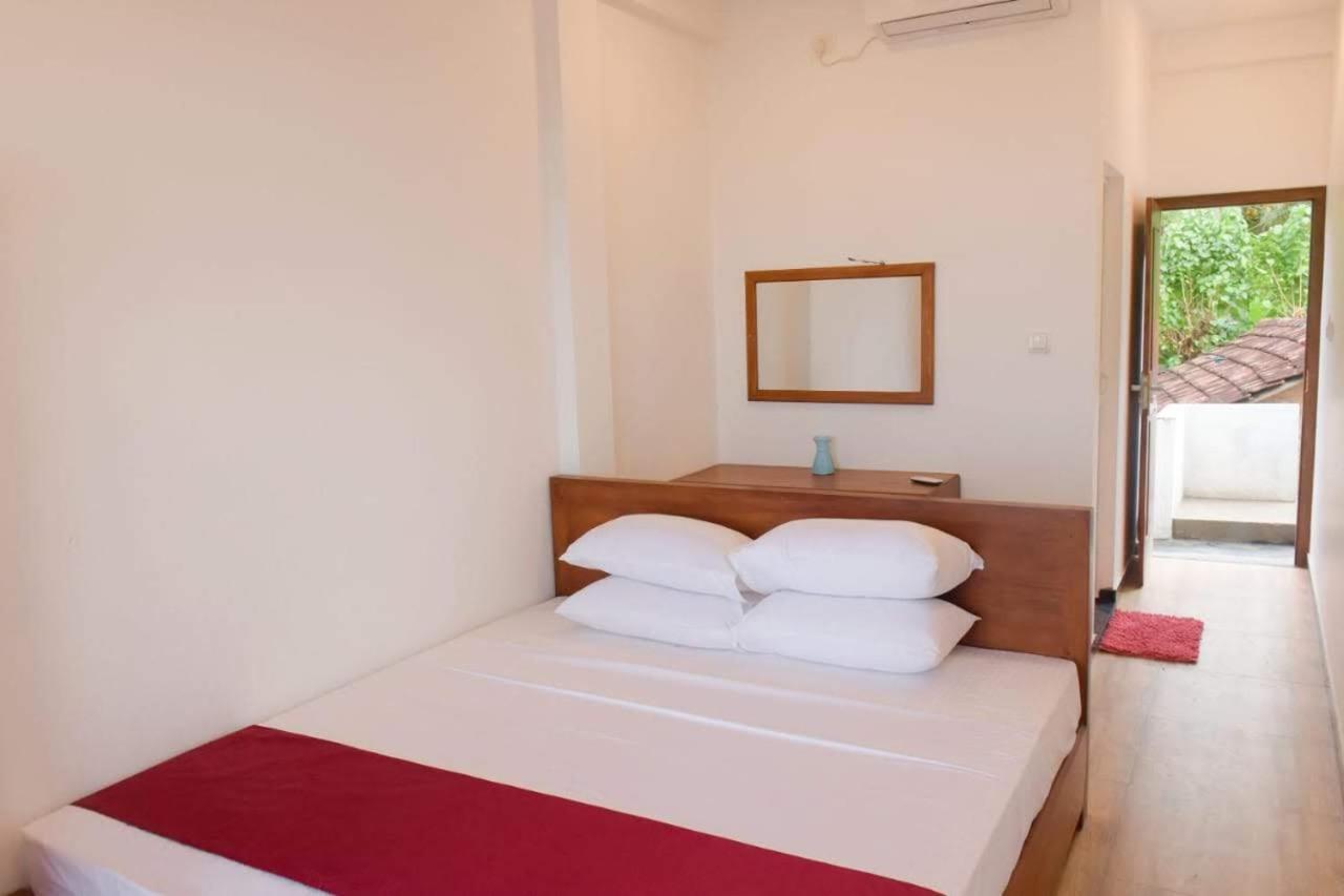 Ocean Breeze Villa Matara Luaran gambar